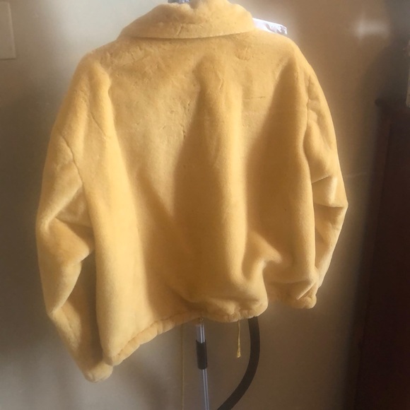 Faux fur musturd Jacket - Picture 3 of 3